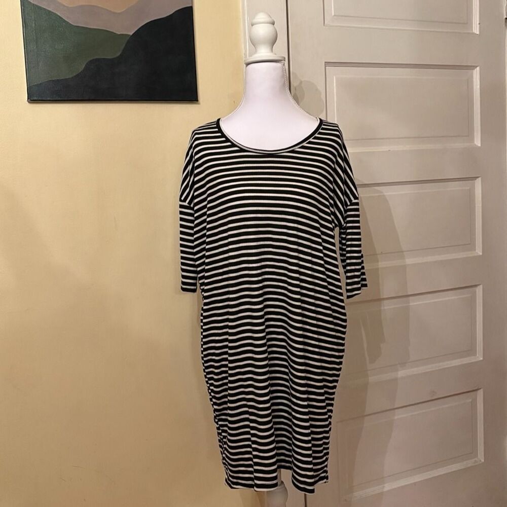 Hi-low high low tunic top dress small tall black white stripes ribbed scoop neck